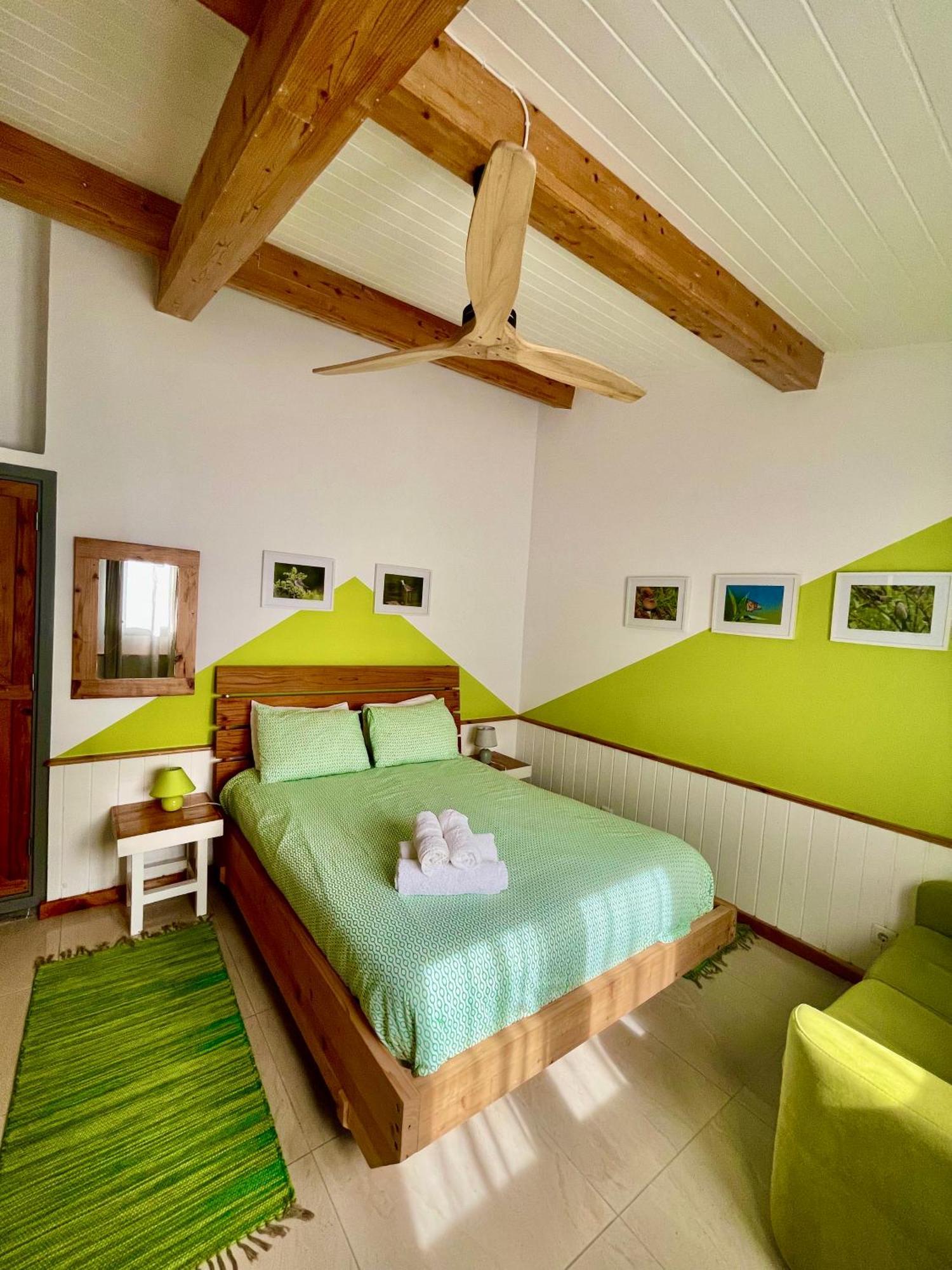 Sea Roots "Garden Zone " Villa Mosteiros  Exterior photo